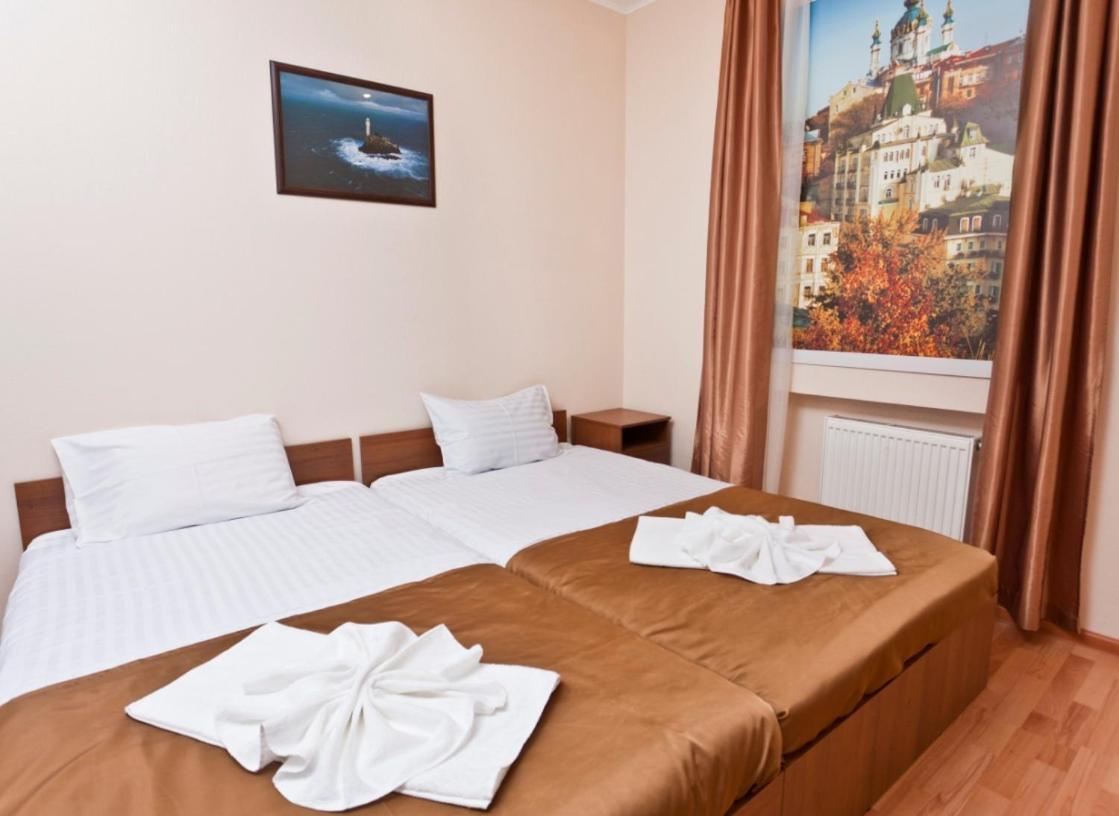 Lukyanovsky Hotel Kyiv Room photo